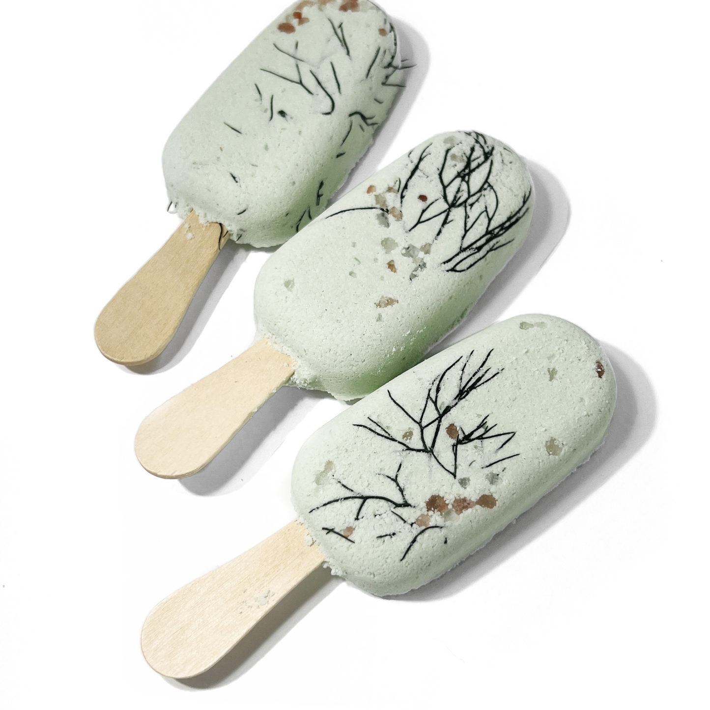 Botanical Bath Clay Pops With Dried Fruit and Epsom Salt: Peppermint + Fennel